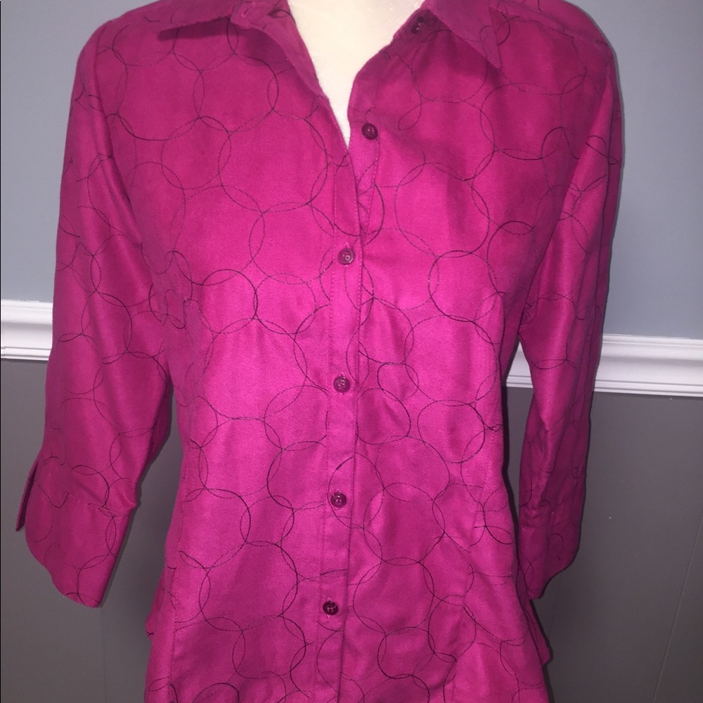 Sag Harbor Magenta Blouse - Picture 2 of 8